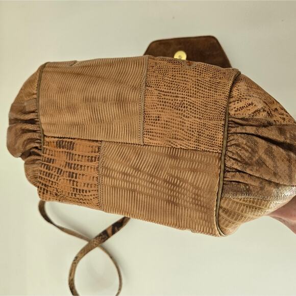 Vintage Sharif Tan & Brown Embossed Leather Patchwork Crossbody Shoulder Bag - Picture 9 of 13